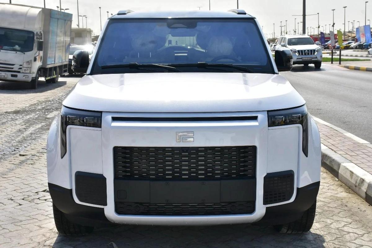 ROX 01 VIP 6 SEATS 2025 | WHITE-4-4