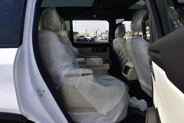ROX 01 VIP 6 SEATS 2025 | WHITE