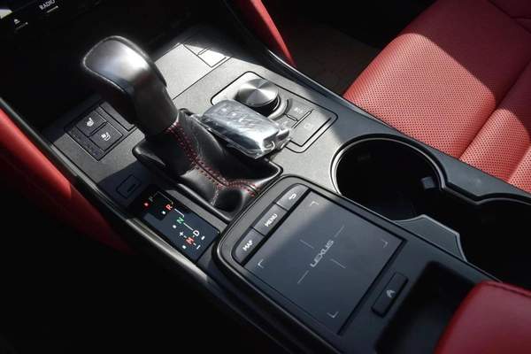 IS300 F AWD 2023 | BLACK ( REF-ACD )