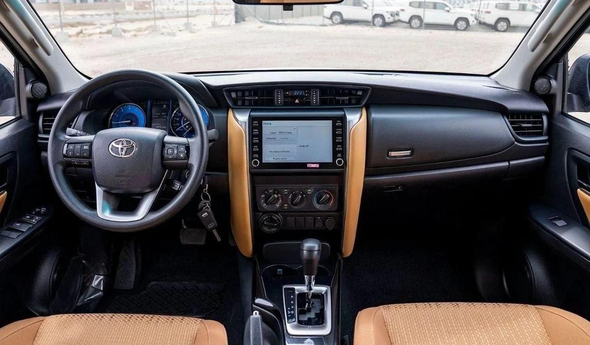 Toyota Fortuner Toyota Fortuner 2.7L Petrol AT MY2025 only for export-2-2