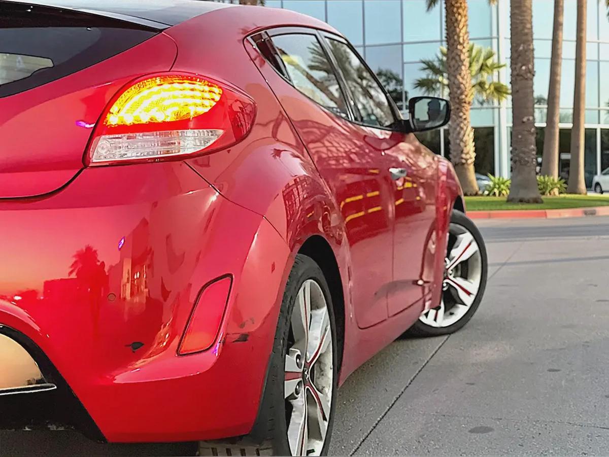 HYUNDAI | VELOSTER | GLS | 1.6L |2016 |GCC | EXCELLENT CONDITION-5-5