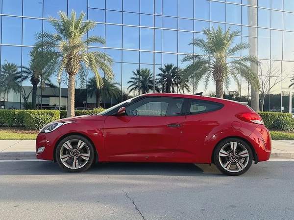 HYUNDAI | VELOSTER | GLS | 1.6L |2016 |GCC | EXCELLENT CONDITION