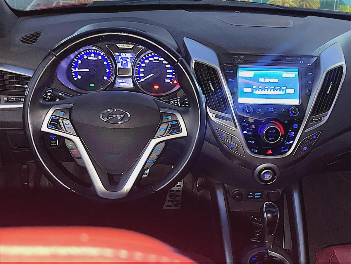 HYUNDAI | VELOSTER | GLS | 1.6L |2016 |GCC | EXCELLENT CONDITION-10-10