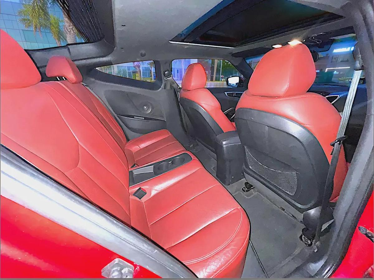 HYUNDAI | VELOSTER | GLS | 1.6L |2016 |GCC | EXCELLENT CONDITION-18-18