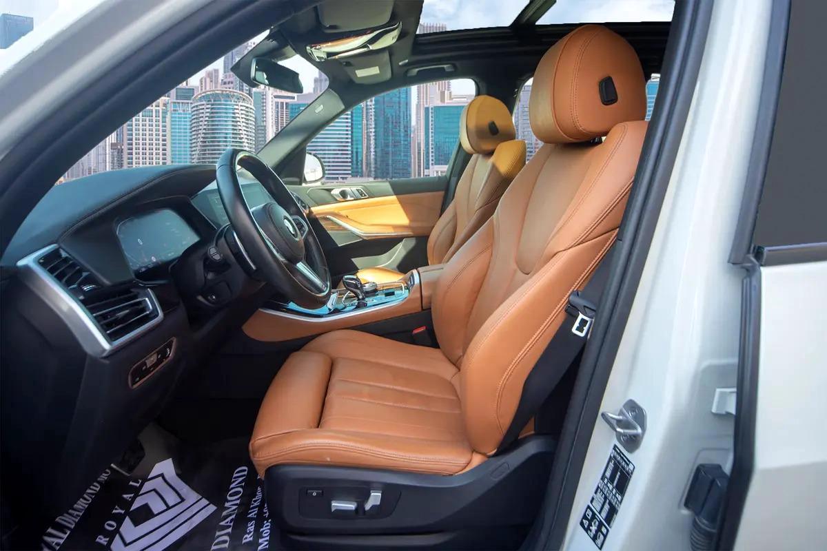 4,100 P.M | 0% Down-Payment | BMW Warranty+Service | xDrive40i M-Sport-3-3
