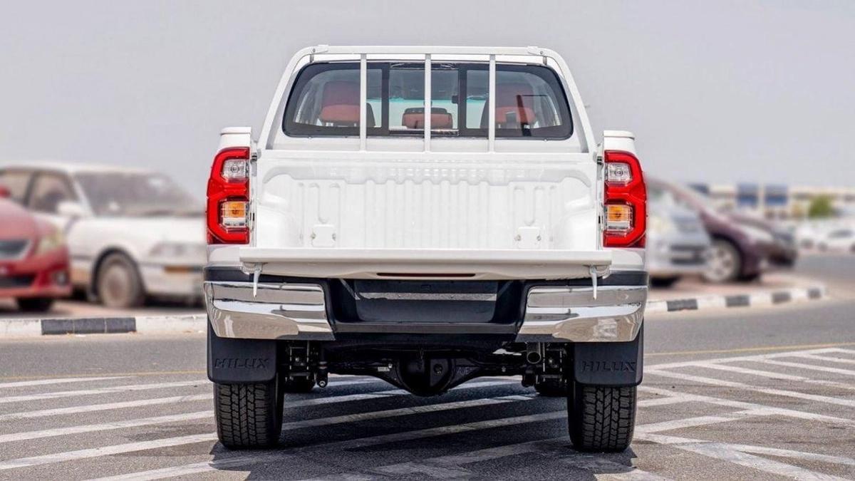 Toyota Hilux TOYOTA HILUX DC 2.7P MT 4X4 MY2023 – WHITE-6-6