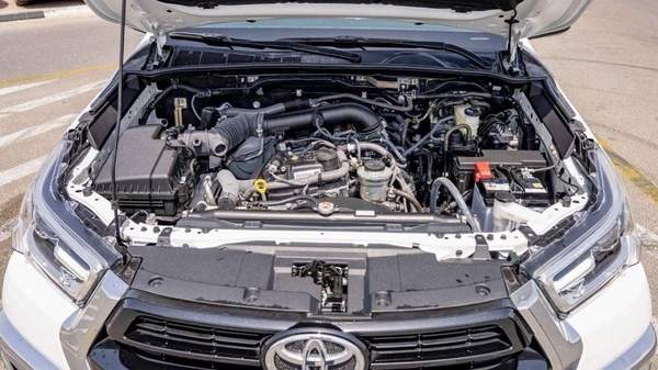 Toyota Hilux TOYOTA HILUX DC 2.7P MT 4X4 MY2023 – WHITE