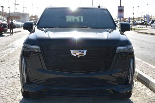 CADILLAC ESCALADE LUXURY 2023 | BLACK