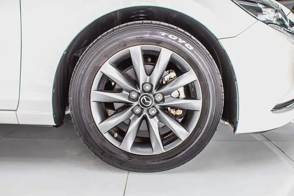 WARRANTY 1 YR / 20000 KM | GCC | 2.5 L | AED 1100 |