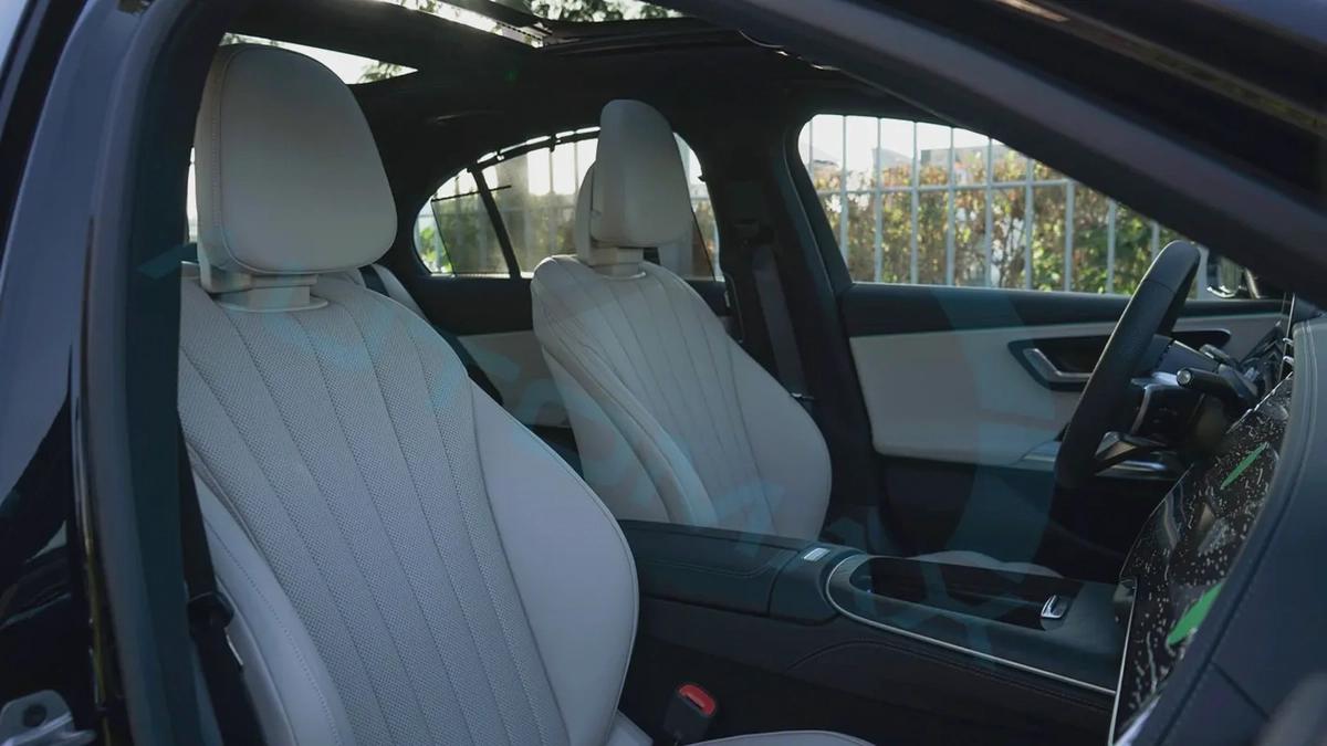 2026 Mercedes-Benz E 300 AMG EQ Boost 2.0T RWD GCC With2 Years Unlimited Mileage Warranty-13-13