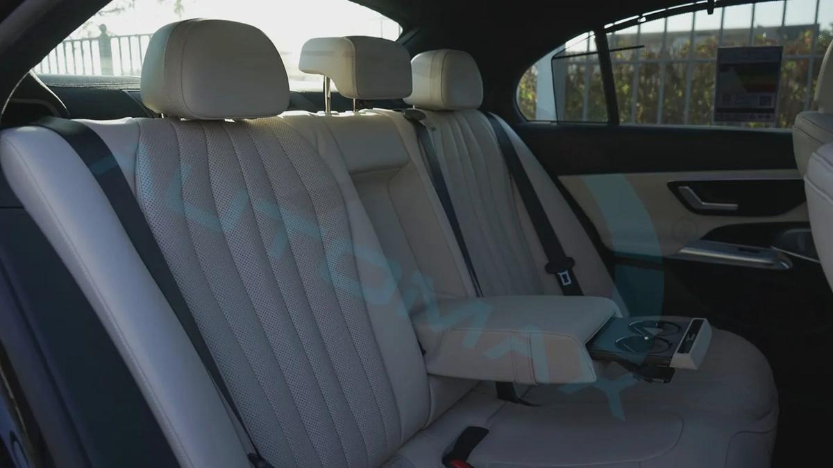 2026 Mercedes-Benz E 300 AMG EQ Boost 2.0T RWD GCC With2 Years Unlimited Mileage Warranty-14-14