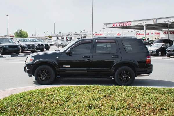 2007 - FORD EXPLORER - GOOD CONDITION - ONLY 95,000 KM