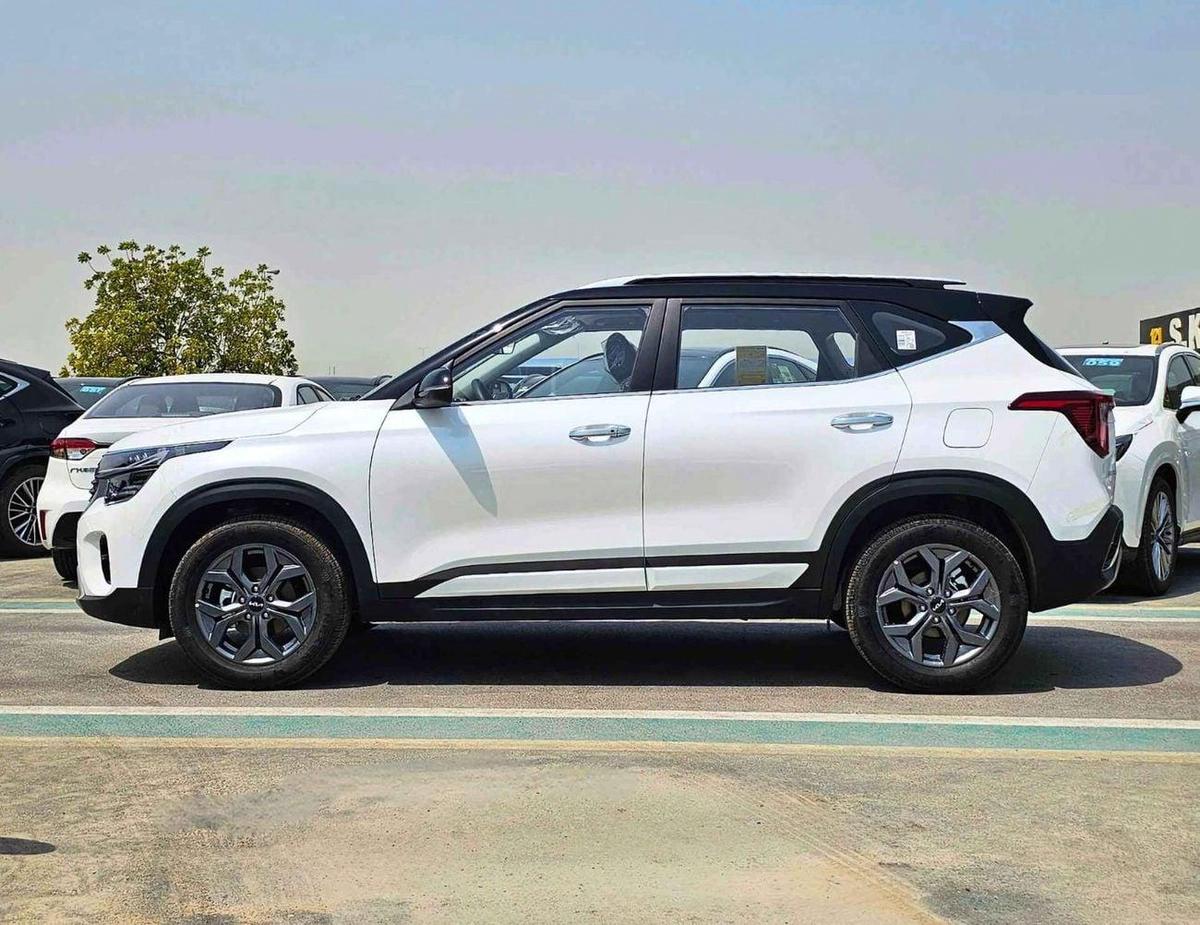 Kia Seltos CVT LUXURY/ DUAL TONE WITH BLACK ROOF / PANORAMIC ROOF/ 1.5L V4 PETROL CHINES SPECS (CODE#KSLL)-3-3