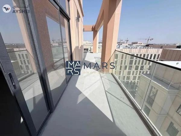 Poolside Luxury: 2BR Apartment with Scenic Views