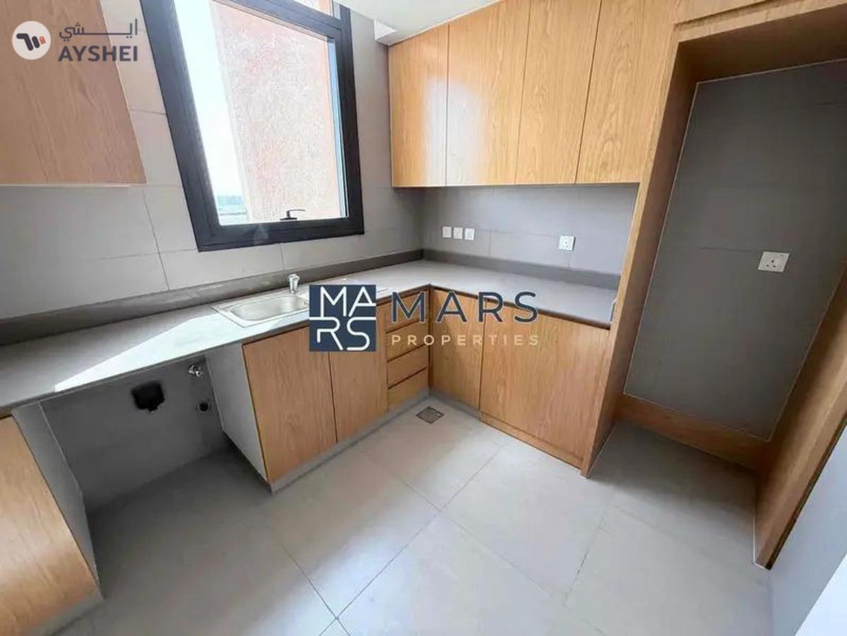 Poolside Luxury: 2BR Apartment with Scenic Views-1-landscape