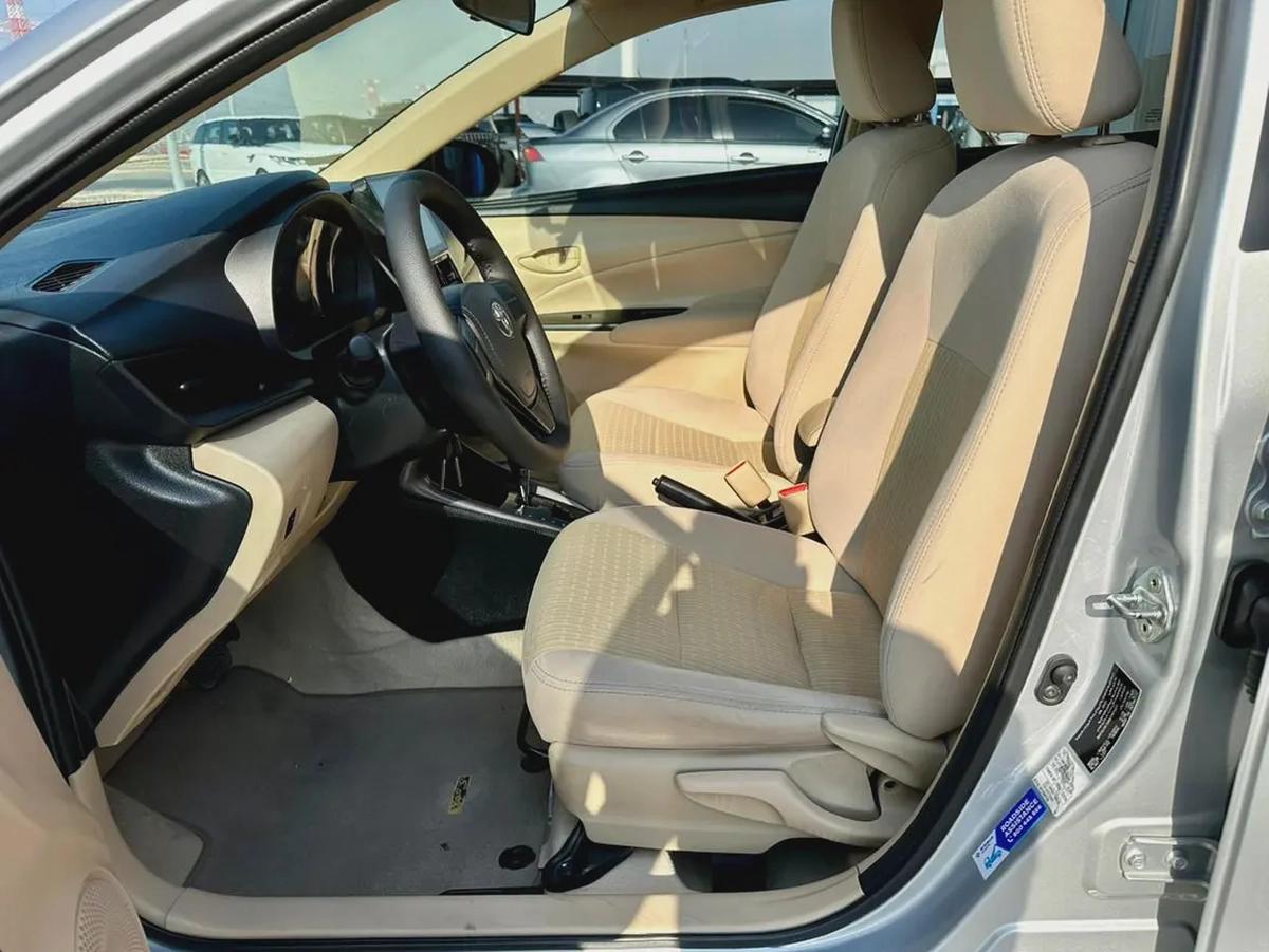 TOYOTA YARIS 2022 1.5L GCC (580/-MONTHLY)-9-9