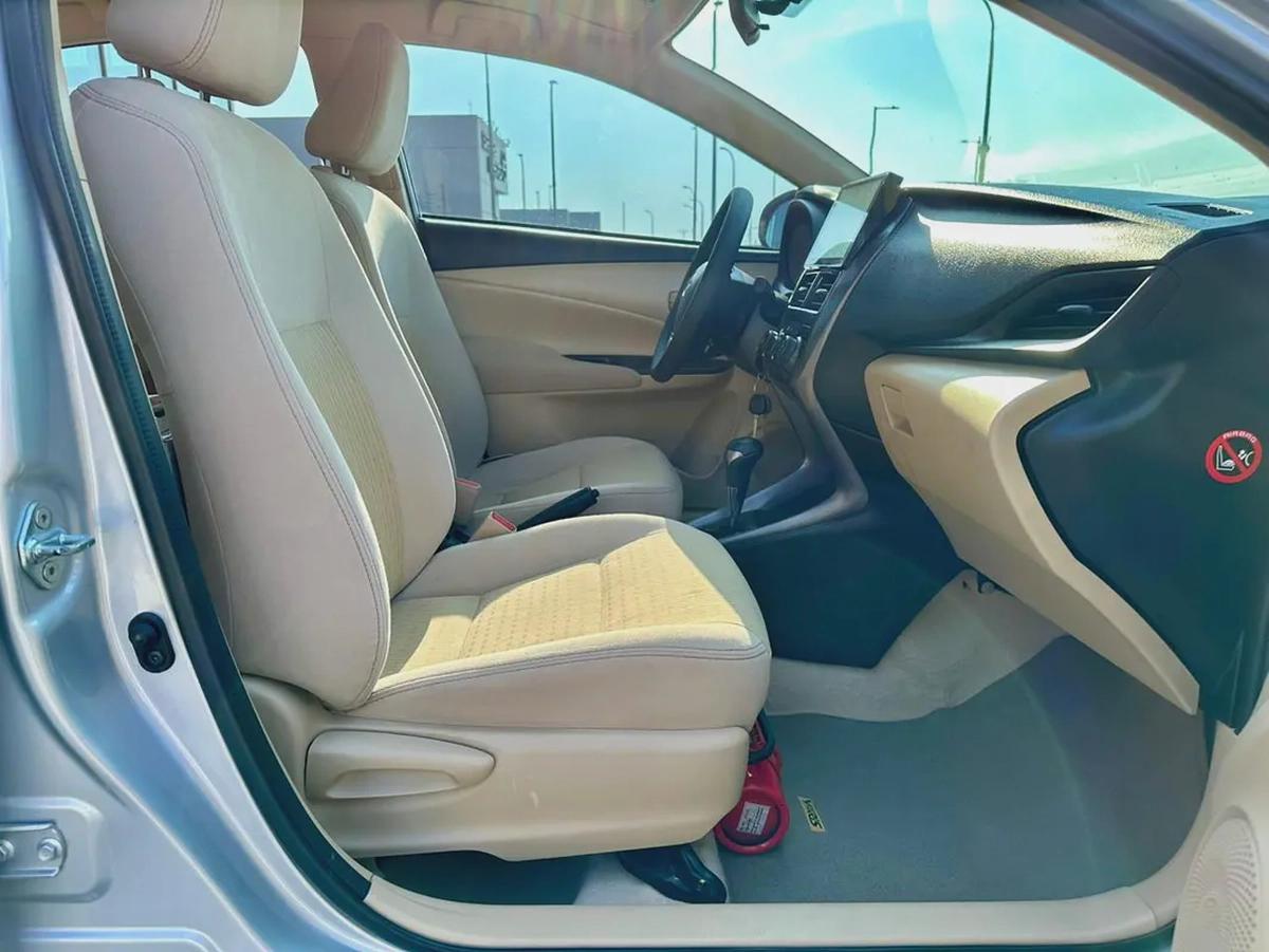 TOYOTA YARIS 2022 1.5L GCC (580/-MONTHLY)-10-10