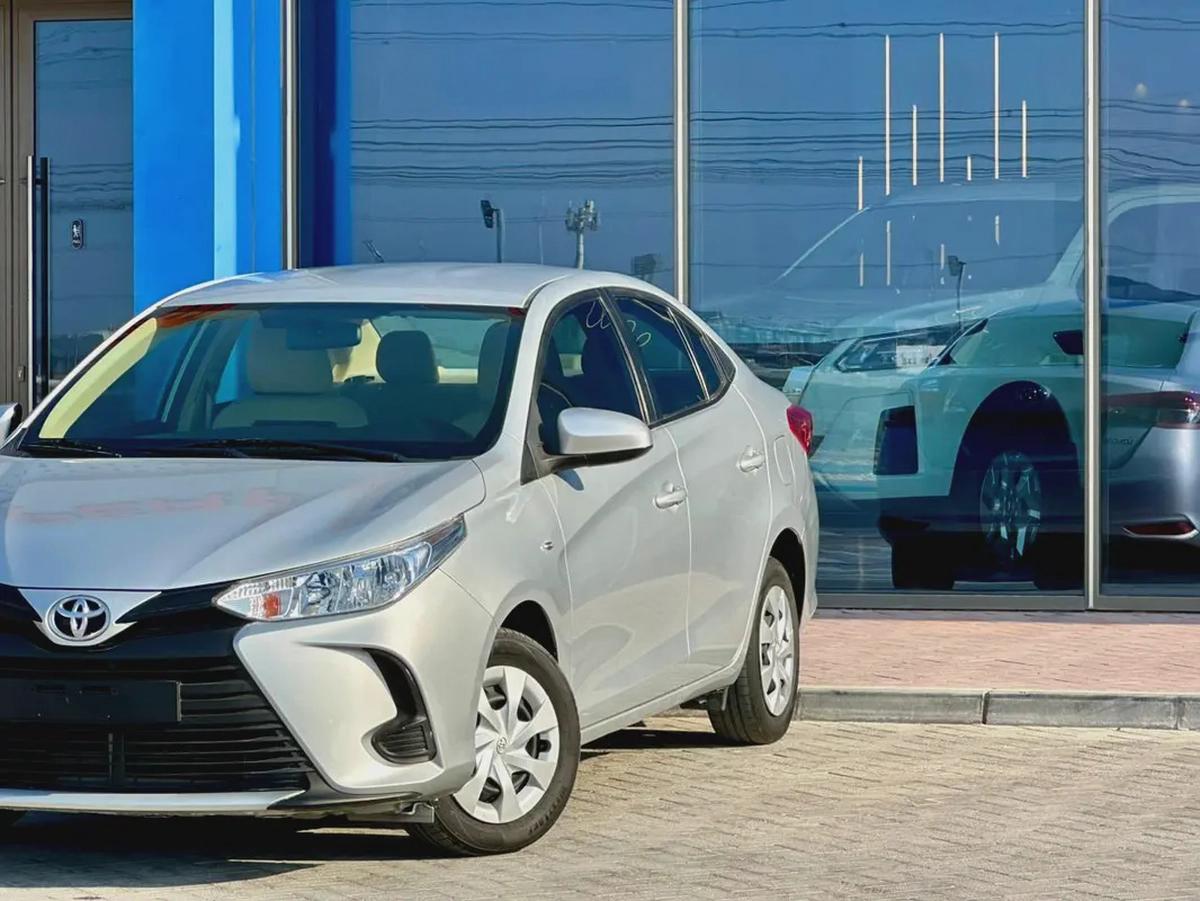 TOYOTA YARIS 2022 1.5L GCC (580/-MONTHLY)-13-13