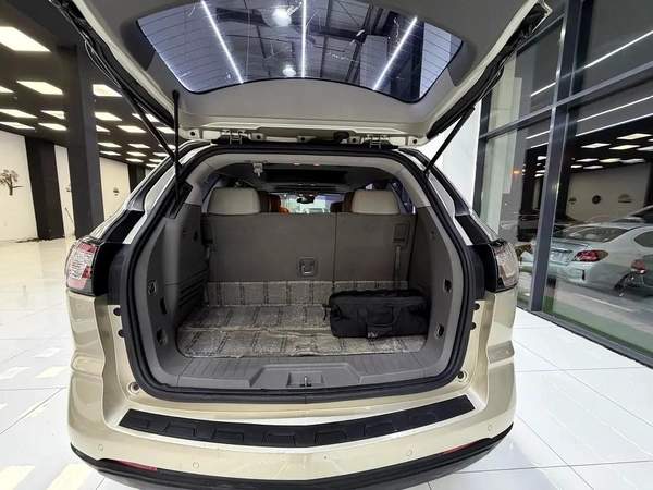 2014 Chevrolet Traverse LTZ - GCC Specs - Well Maintained