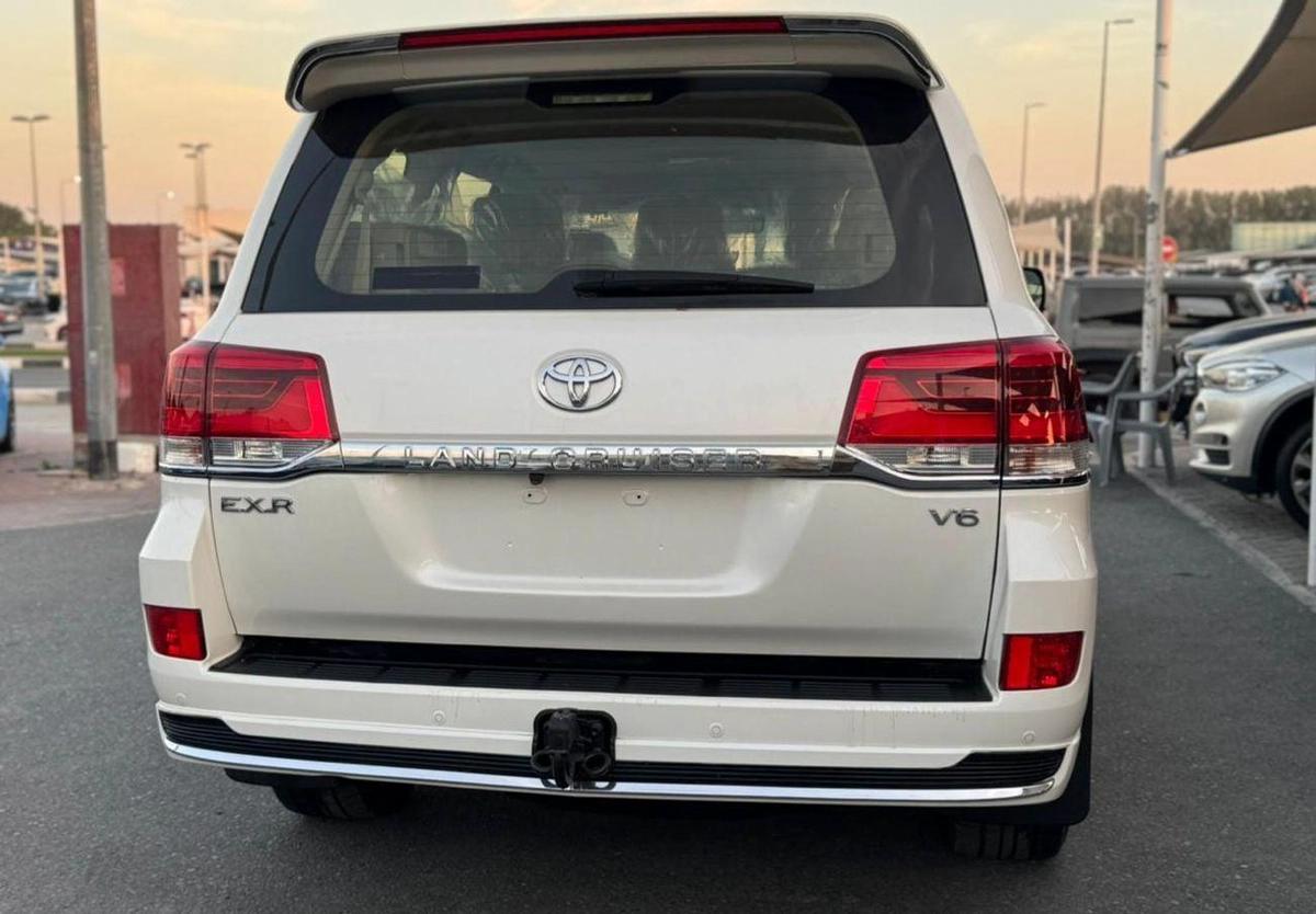 Toyota Land Cruiser EXR 4.0L AWD-3-3