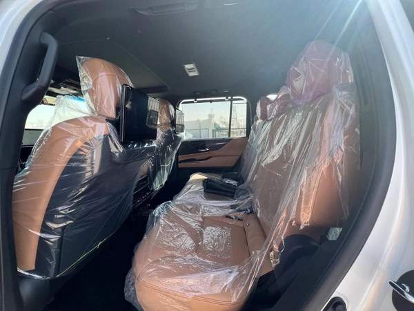 Lexus LX 600 SIGNATURE