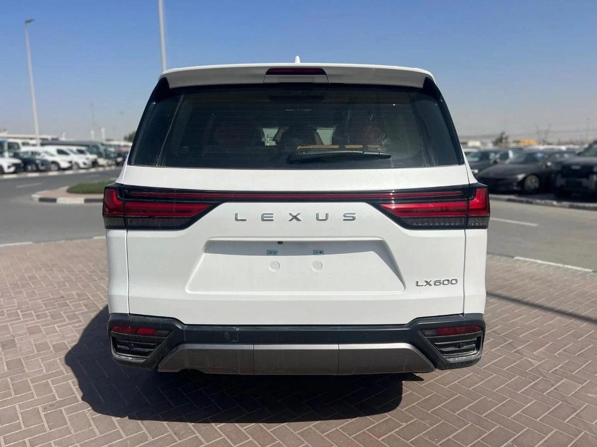 Lexus LX 600 SIGNATURE-17-17