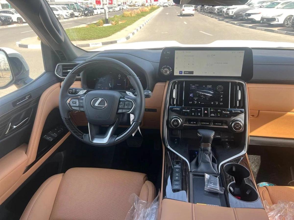 Lexus LX 600 SIGNATURE-6-6