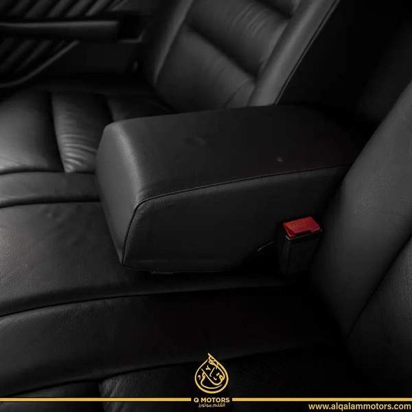 1991 MERCEDES 560SEL DONE ONLY ONLY 21,000KM ( IMMCULATE CONDITION )