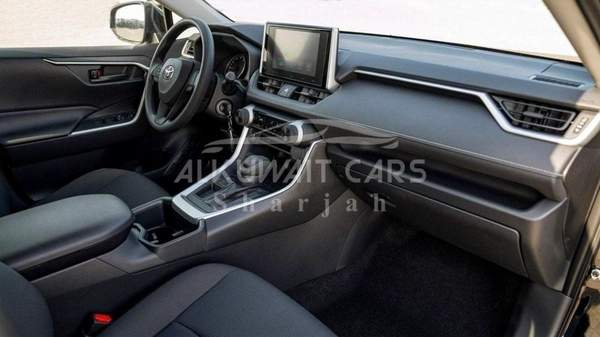 Toyota RAV4 TOYOTA RAV4 2.0P AT 4X2 MY2024