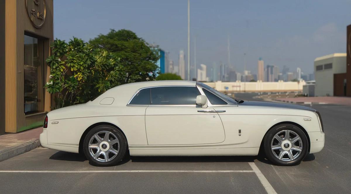 2016 Rolls-Royce Phantom | GCC | Excellent Condition | Crypto Friendly-5-5