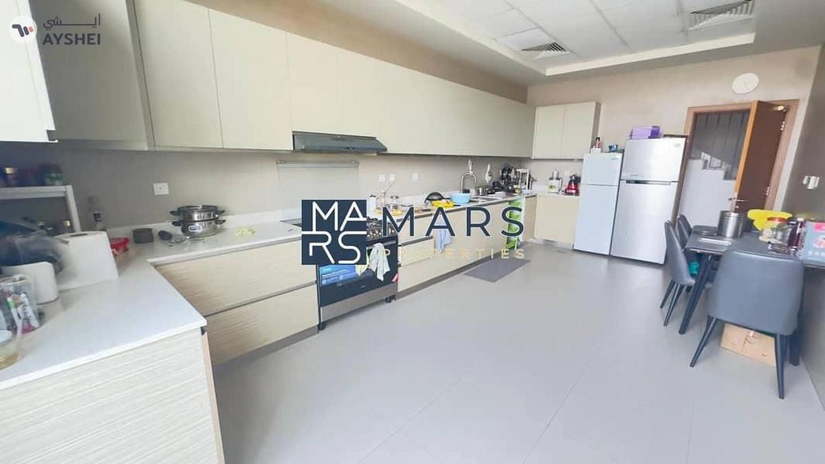 π Discover Luxury Living in Tilal City - Elegant Four-Bedroom Villa for Rent π-4-4