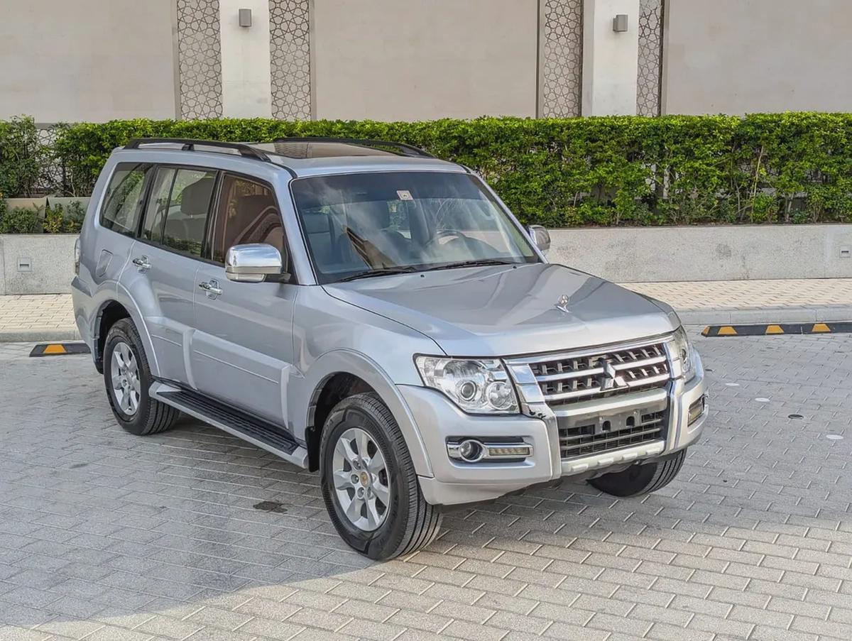 MITSUBISHI PAJERO 2015 GLS TOP FULL OPTION GCC IN EXCELLENT CONDITION-16-16