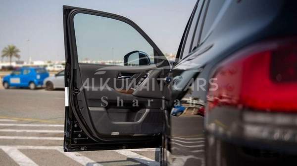 Toyota Land Cruiser TOYOTA LAND CRUISER 300 VX 3.5P AT MY2024 – BLACK