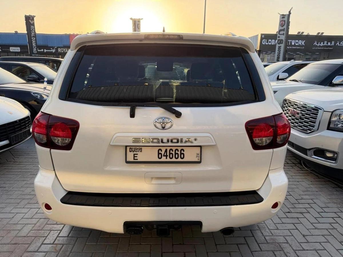 Toyota Sequoia-6-6