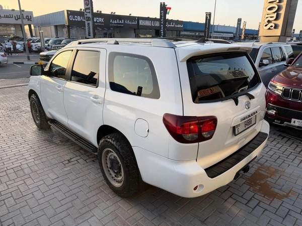 Toyota Sequoia