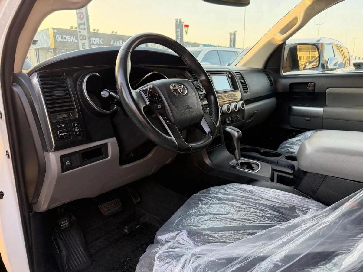 Toyota Sequoia-14-14