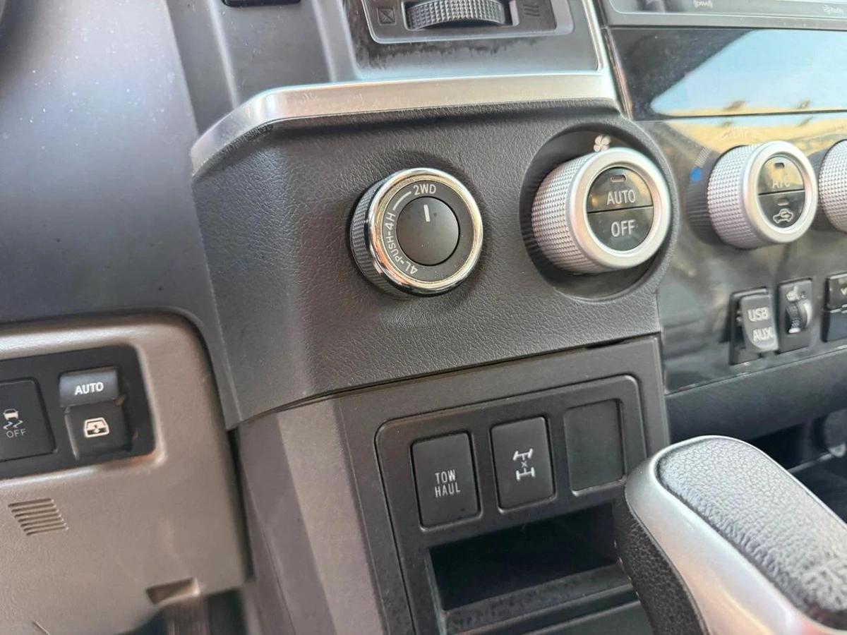 Toyota Sequoia-9-9