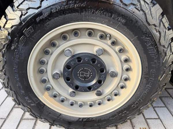 Toyota Sequoia