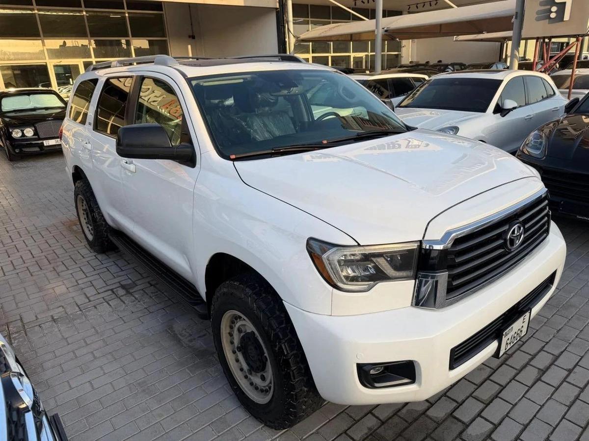 Toyota Sequoia-1-1