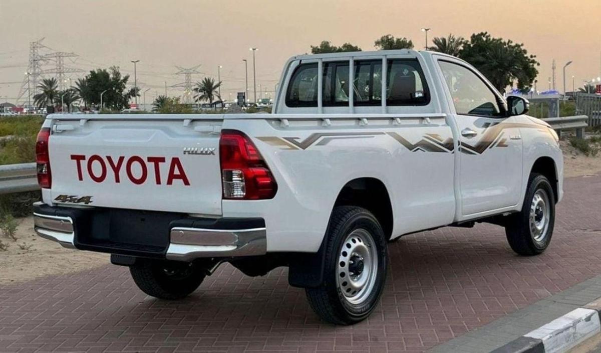 Toyota Hilux Toyota Hilux HILUX SC 2.7L 4X4-4-4