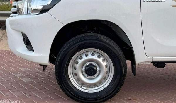 Toyota Hilux Toyota Hilux HILUX SC 2.7L 4X4