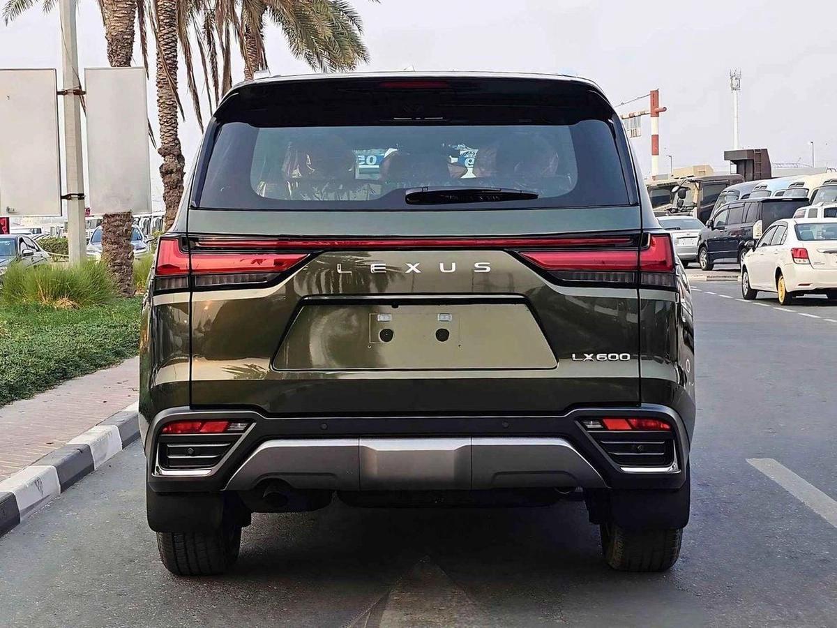 Lexus LX 600 URBAN / 3.5L V6 / HEADUP DISPLAY / PWR SEATS / DVD+KICK SENSORS / 360*CAMERA (CODE # LX6U)-3-3