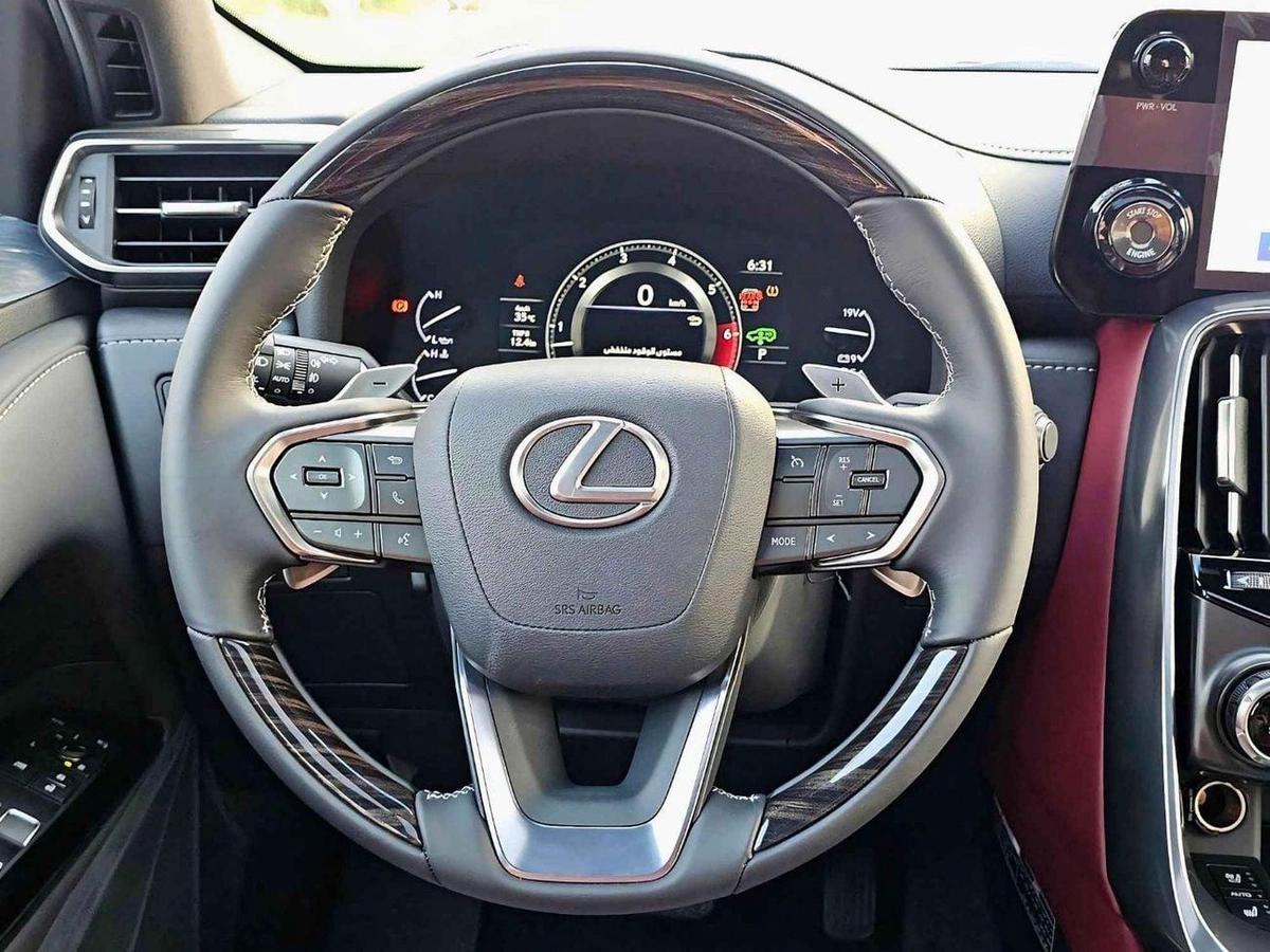 Lexus LX 600 URBAN / 3.5L V6 / HEADUP DISPLAY / PWR SEATS / DVD+KICK SENSORS / 360*CAMERA (CODE # LX6U)-11-11