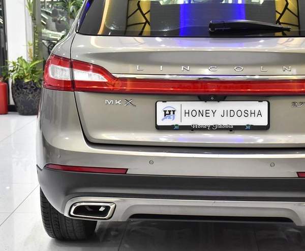 Lincoln MKX 2.7 ECOBoost AWD ( 2016 Model ) in Beige Color GCC Specs
