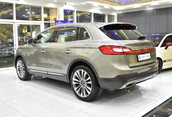 Lincoln MKX 2.7 ECOBoost AWD ( 2016 Model ) in Beige Color GCC Specs