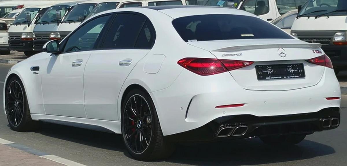 BENZ C63s | E PERFORMANCE | 2024 | WITH ONLY | 4573 KM | 5 A GRADE | JAPAN IMPORT | CLEAN TITLE-4-4