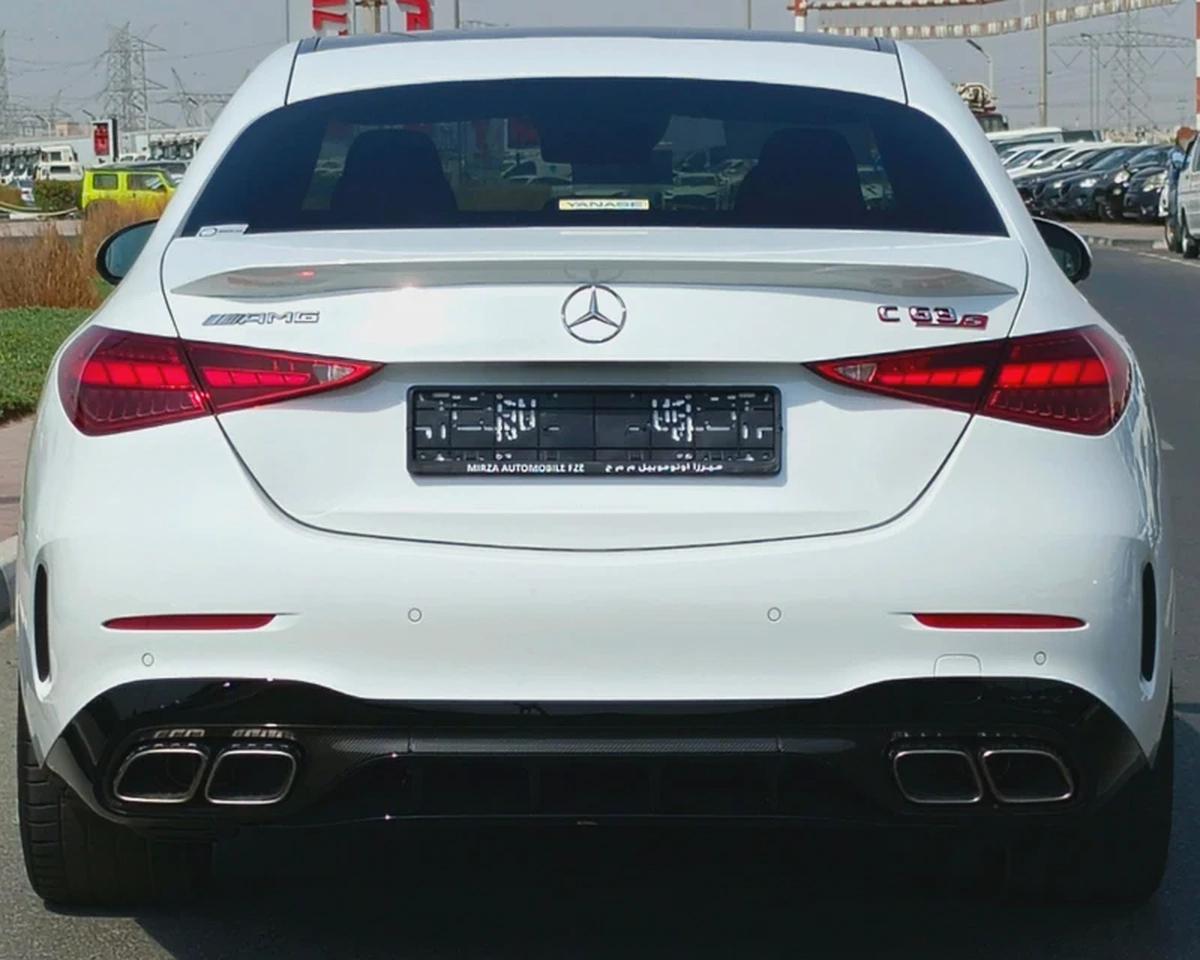 BENZ C63s | E PERFORMANCE | 2024 | WITH ONLY | 4573 KM | 5 A GRADE | JAPAN IMPORT | CLEAN TITLE-5-5