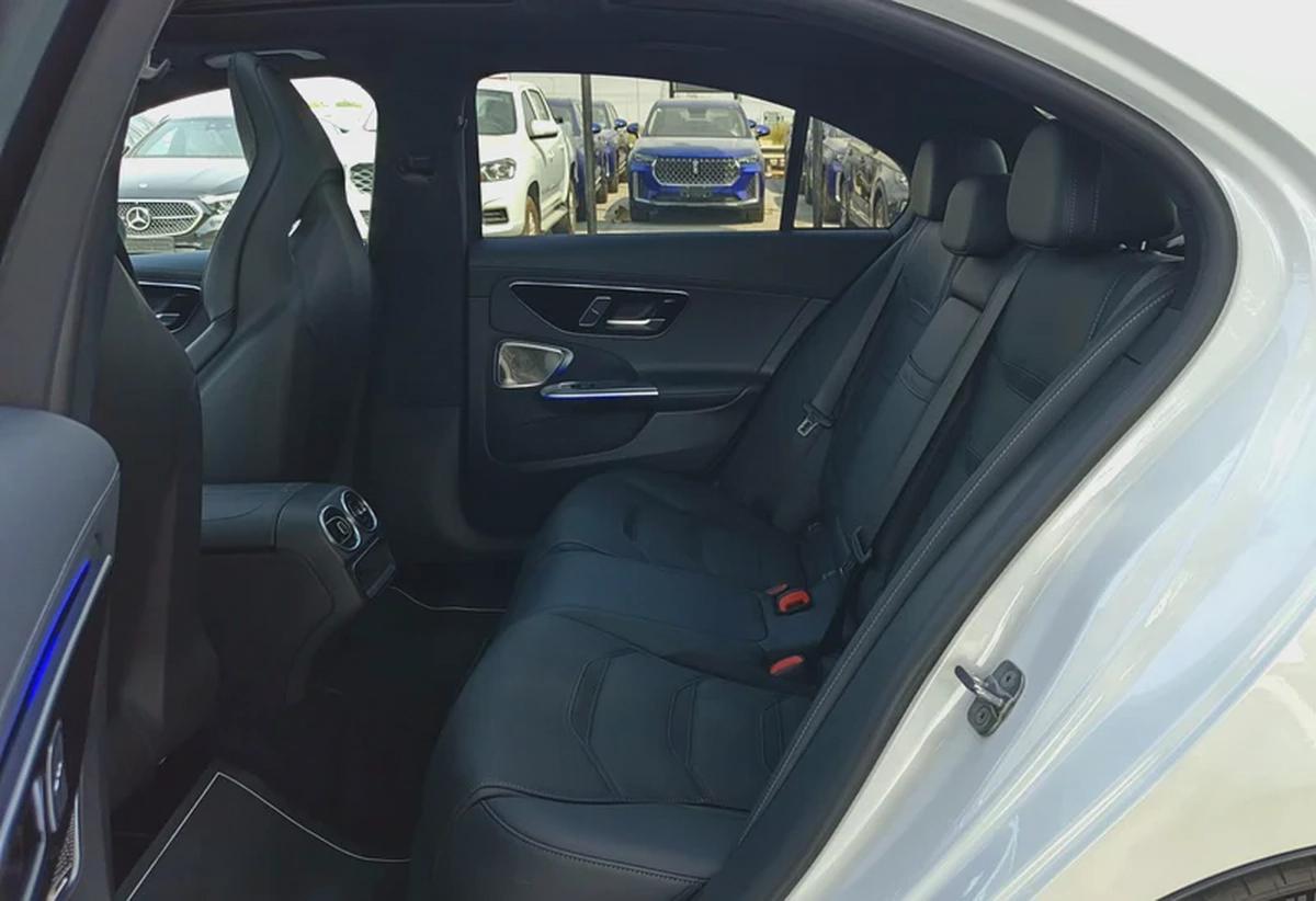 BENZ C63s | E PERFORMANCE | 2024 | WITH ONLY | 4573 KM | 5 A GRADE | JAPAN IMPORT | CLEAN TITLE-11-11