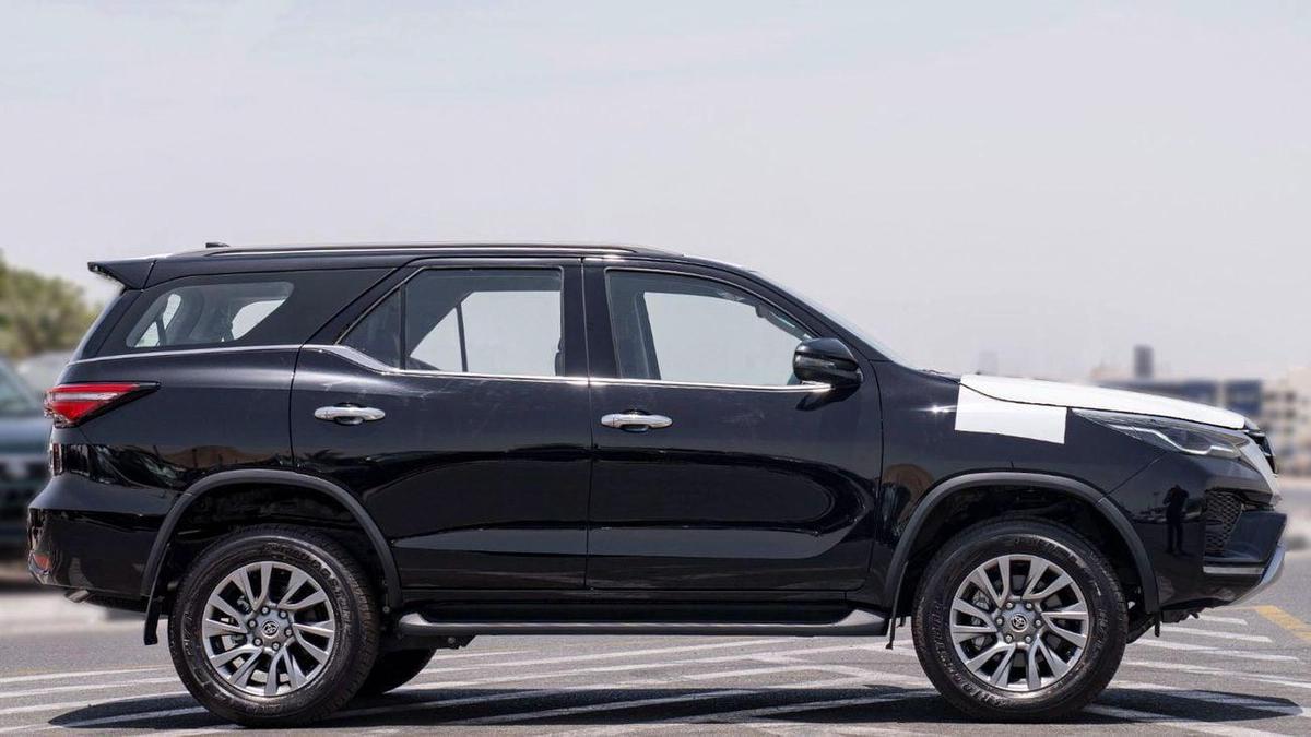 Toyota Fortuner VXR 4.0L (278 HP) FORTUNER VXR V6 4.0L-6-6