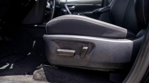 Toyota Fortuner VXR 4.0L (278 HP) FORTUNER VXR V6 4.0L